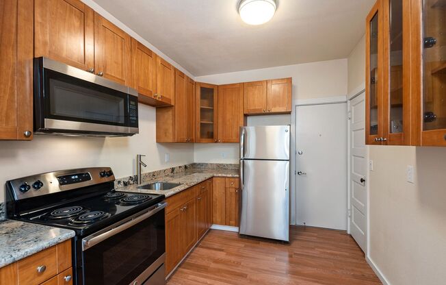 Studio, 1 bath, 359 sqft, $1,295, Unit 306