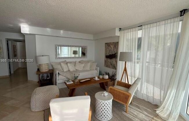 15645 Collins Ave cu-206, Sunny Isles Beach, FL 33160