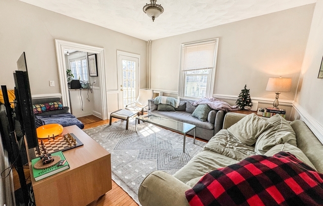 68 PLEASANT ST
