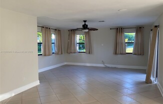 12400 SW 93 CT