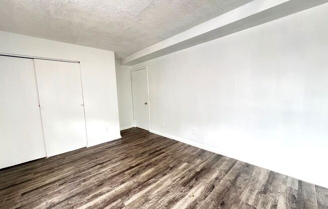 2 beds, 1 bath, 750 sqft, $1,875, Unit 5250-4