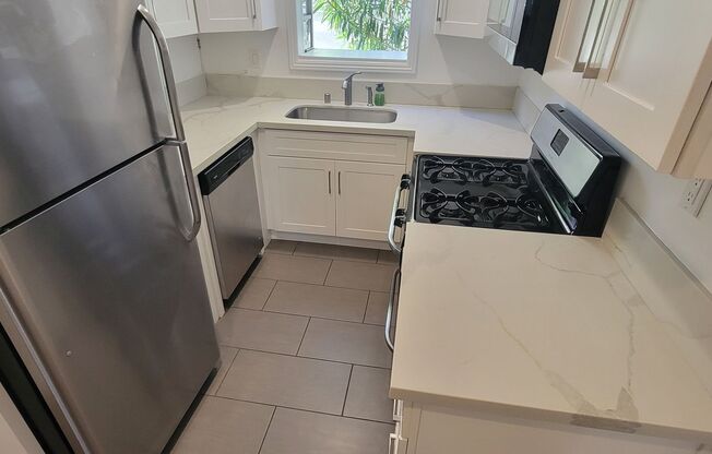 Studio, 1 bath, 500 sqft, $2,095, Unit 825-02