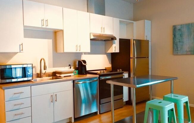 Apt on Essex Apartment Complex