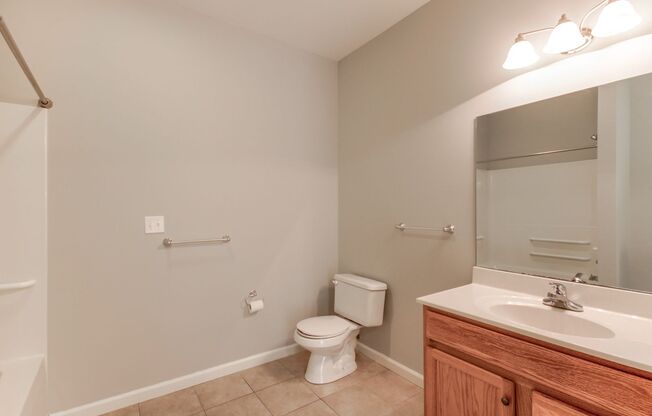 2 beds, 1 bath, $1,450, Unit 10