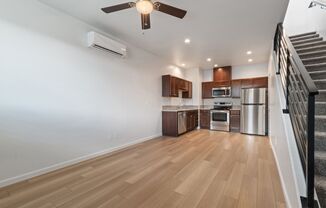 1 bed, 1.5 baths, 900 sqft, $1,700, Unit 204