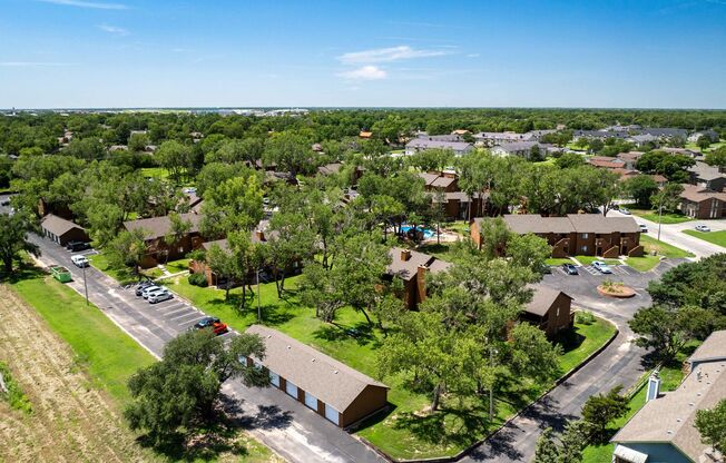 2 beds, 2 baths, 800 sqft, $955