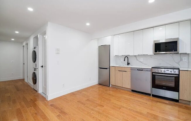 457 Park Pl Apt 1L