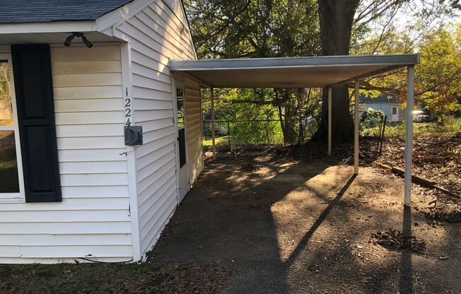 3 Bedroom 1 Bathroom home in Aiken!