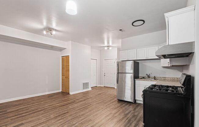 2 beds, 1 bath, 1,000 sqft, $1,550, Unit 5312 Butler Street 3