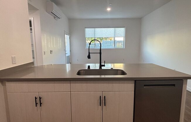 1 bed, 1 bath, 514 sqft, $2,445, Unit 2110-106
