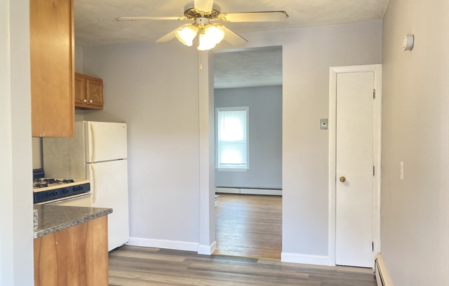 3 beds, 1 bath, 1,200 sqft, $2,450, Unit 2