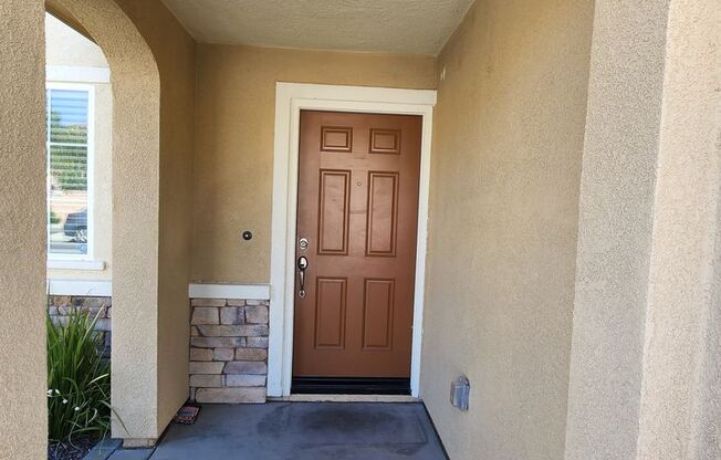 Canyon Hills 2 Story, 4BD, 2.5BA Lake Elsinore Home