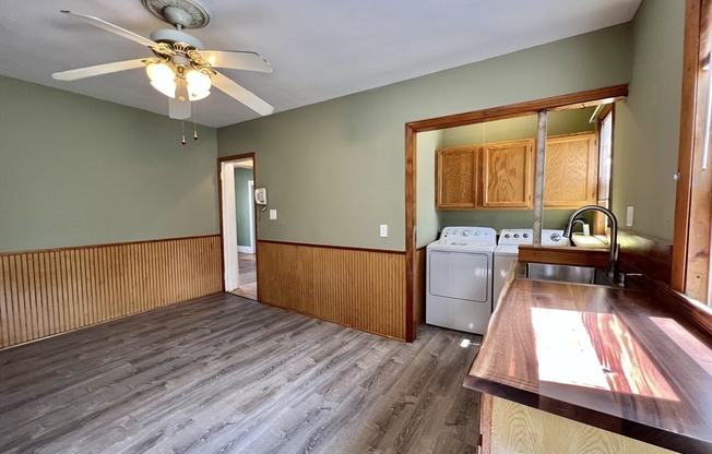 4 beds, 1 bath, 2,500 sqft, $3,300, Unit N/A