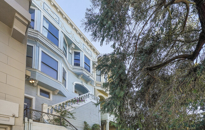 1209-1211 Waller Street