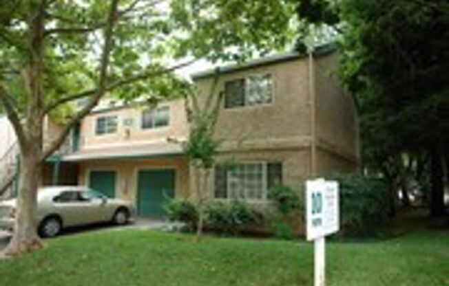2 beds, 1.5 baths, 945 sqft, $1,360, Unit 47