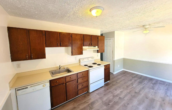 21 HOLCUMB CT