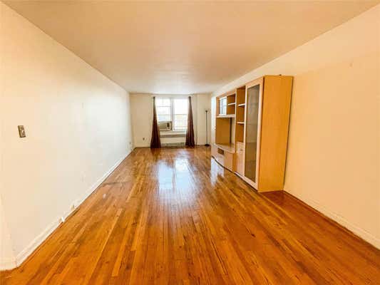 1 bed, 1 bath, 740 sqft, $2,300, Unit 7S