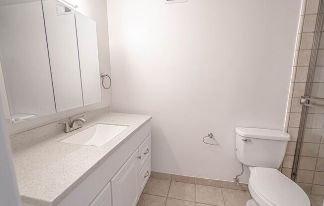 4 beds, 2 baths, $4,100