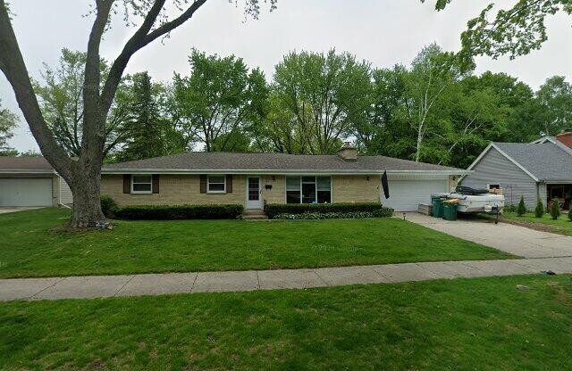6195 WILLOWBROOKE DR