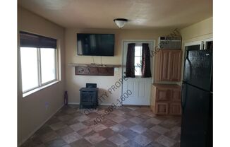 1 bed, 1 bath, 700 sqft, $950, Unit 9805.5