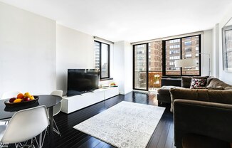 157 East 32nd St