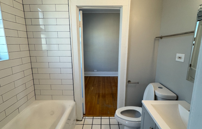 2 beds, 1 bath, 825 sqft, $1,795, Unit 613-2F