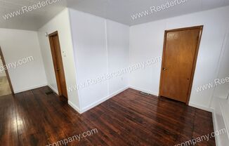 2 beds, 1 bath, 675 sqft, $725, Unit 1F