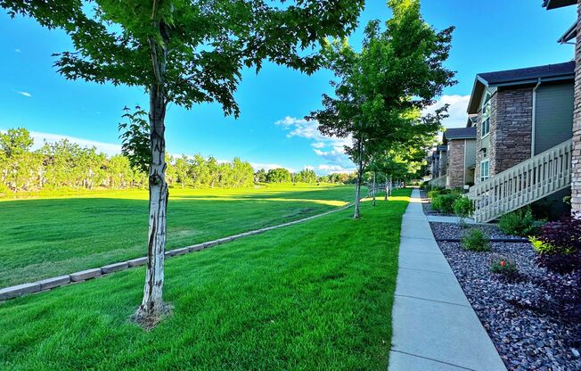 Fantastic Condo 2 Bed 2 Bath with Attached Garage in Littleton.