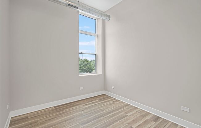 2 beds, 1 bath, 838 sqft, $2,995, Unit 412