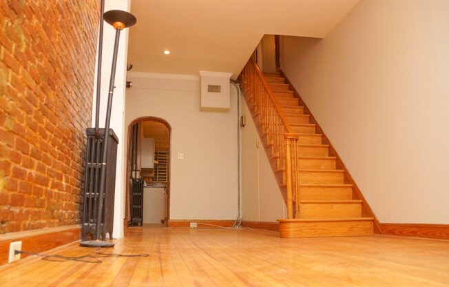 314 S. Collington Ave/2 Bed, 2.5 Bath Townhome in Fells Point