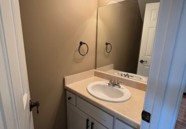 3344 OAK TREES CT