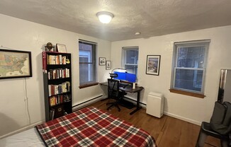 1 bed, 1 bath, $2,560, Unit 2