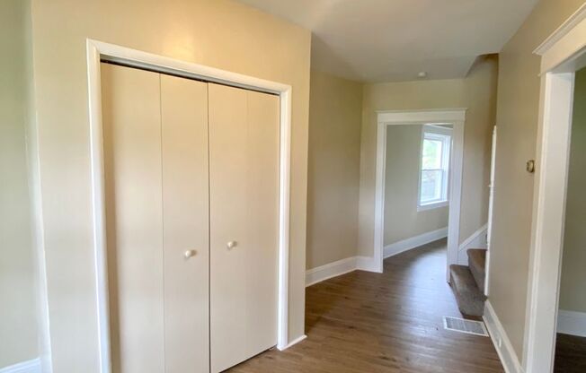 Fantastic 2 Bedroom, 1 Bathroom Townhome-Newly Renovated & Available 8/10/2023!