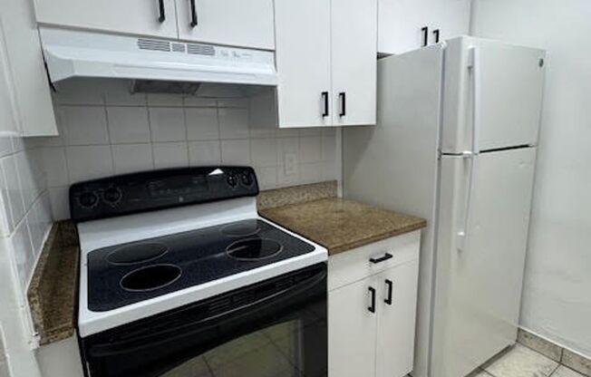 100 SW 9th St Ft. Lauderdale, FL 33315