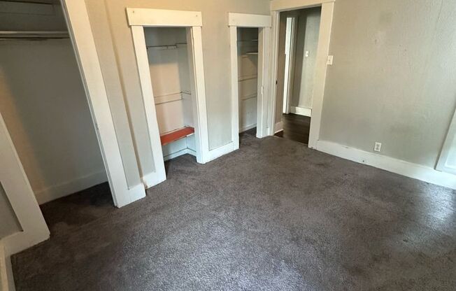 3 beds, 1 bath, $1,200