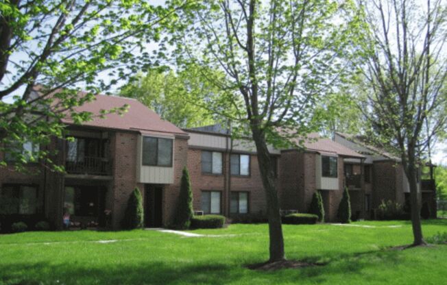 2 beds, 2 baths, 1,298 sqft, $2,580, Unit 367