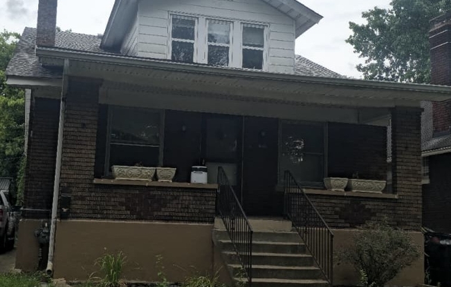 2411 SHERRY RD