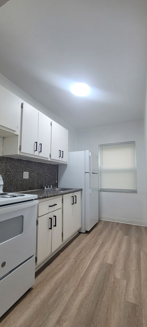 Knight Center Apartments