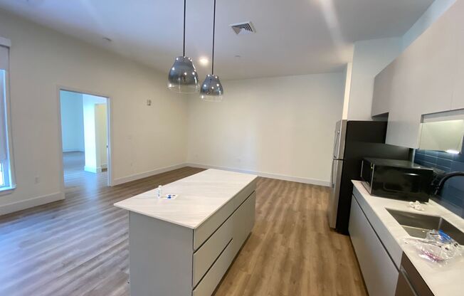 1 bed, 1 bath, 931 sqft, $2,566, Unit 224