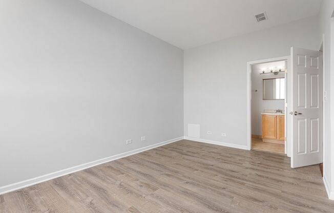 2 beds, 2 baths, 950 sqft, $2,500, Unit 503