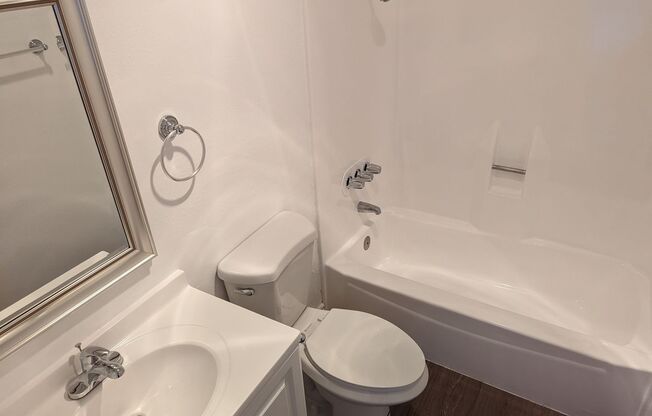 1 bed, 1 bath, 650 sqft, $1,950, Unit 39