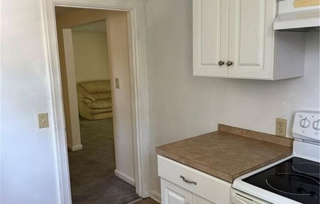 2 beds, 1 bath, $1,250