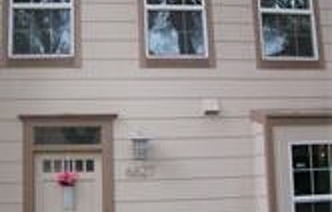 Beautiful Updated Two Story Townhouse In GREAT LOCATION