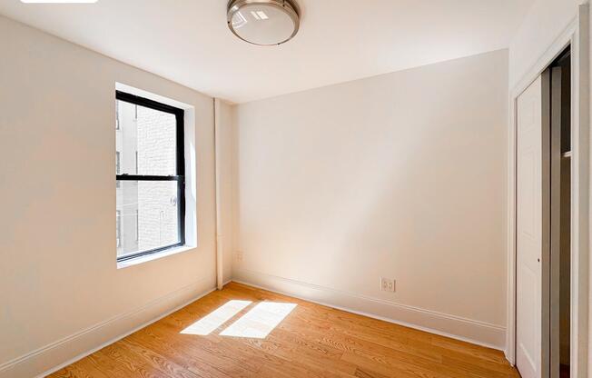 567 W 125 ST