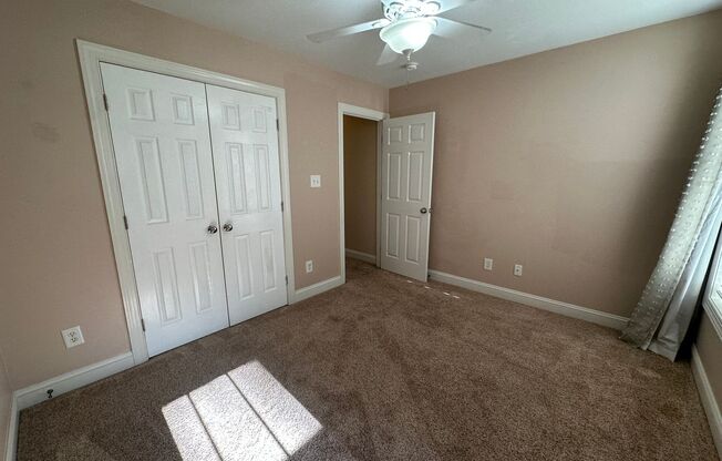 3 beds, 2 baths, $1,900