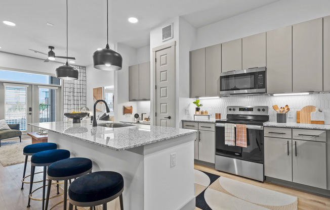3404 MINDORO CIR