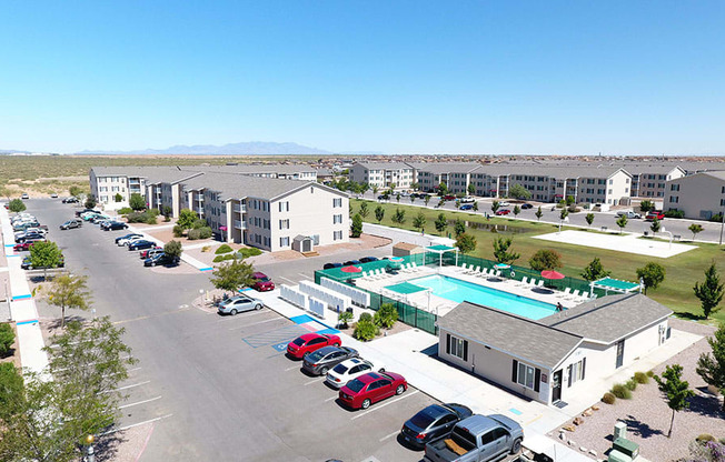 Elegant Exterior View at Van Horne Estates Apartments, Texas