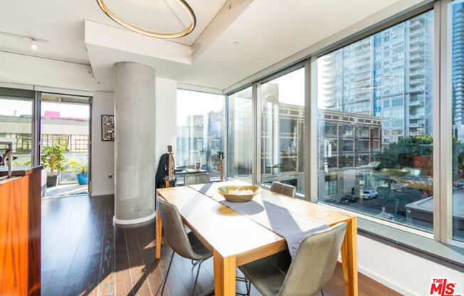 1 bed, 1.5 baths, 1,240 sqft, $3,500, Unit 404