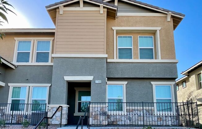 1140 Scarlet Sparrow St / Cozy Newly Build 3 Bed & 2-1/2 Bath Townhome