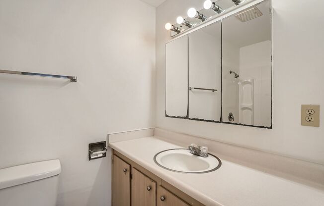 1 bed, 1 bath, 830 sqft, $1,695, Unit Unit 226